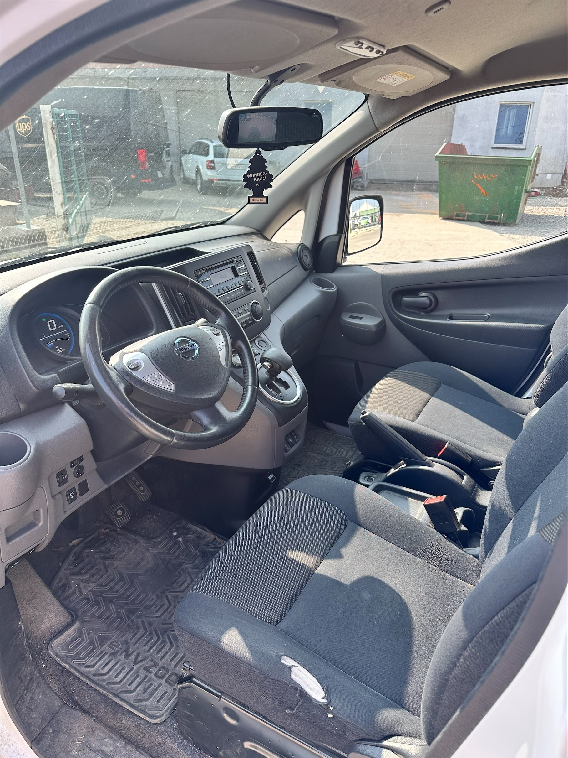 Voltia Nissan eNV200 XL - PU462CL - Image 6