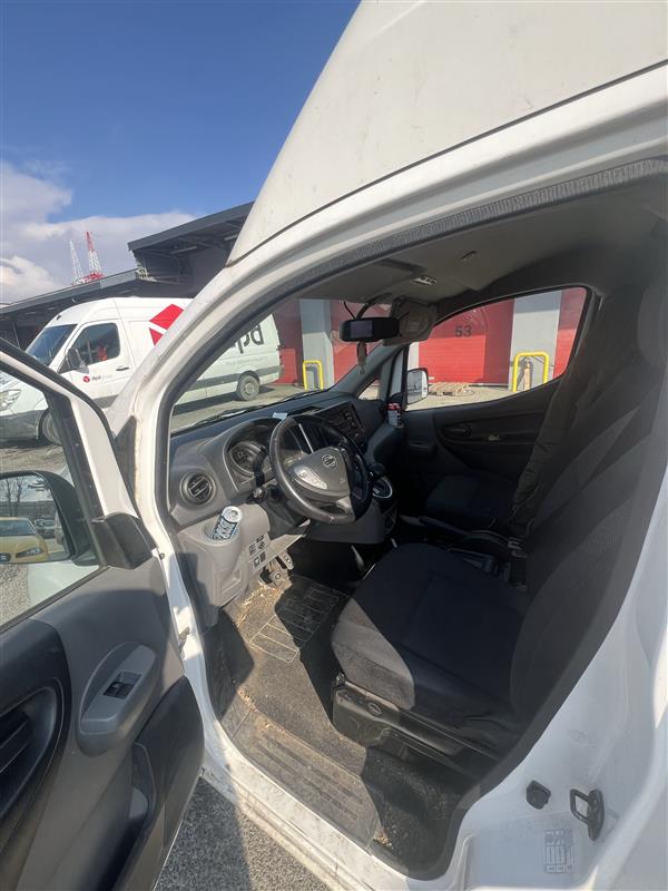 Nissan e-NV200 XL Voltia - PU464CL - Image 6